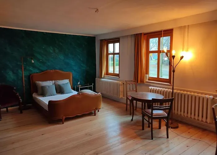 Historisches Nyaraló *