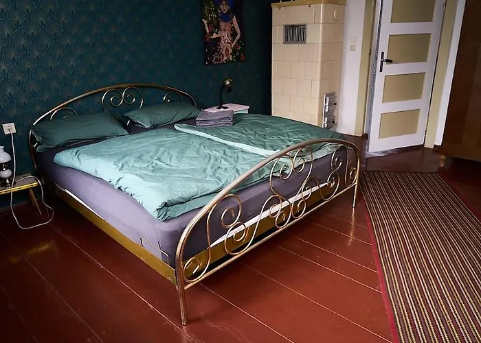 Nyaraló Historisches *